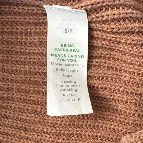 American Eagle Outfitters Tan Ribbed Crew Neck Sweater - Picture 4 of 6